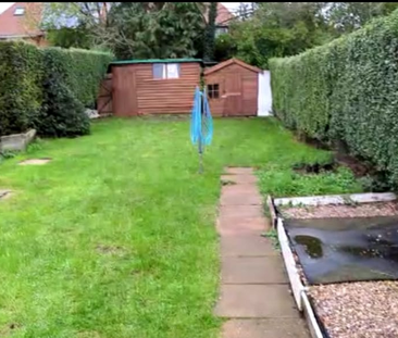 1 bedroom in a house share to rent - Photo 2