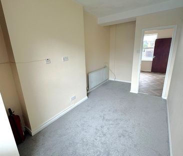 2 Bed Flat, Commercial Road, E1 - Photo 6