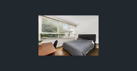 FLOODED WITH NATURAL LIGHT - Photo 3