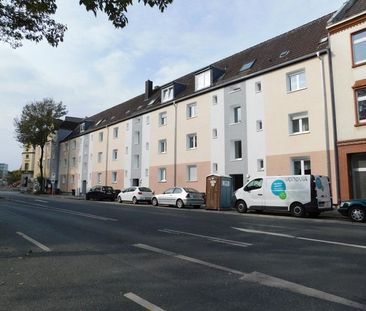 Schöne 2-Raum-Wohnung mit Balkon im Erdgeschoss! ideal auch im Alter! - Foto 1