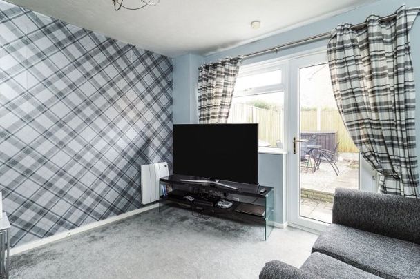 Finsbury Road, Nottingham, NG5 - Photo 1
