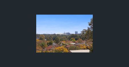 Spacious two bedroom apartment in ultra convenient location - Photo 4