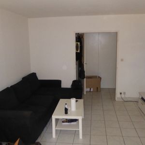 Location Appartement P2 Allauch - Photo 2