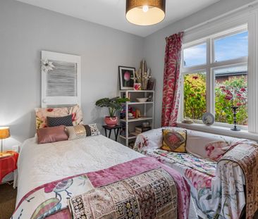 Character 4-Bedroom Family Home in St Albans – Prime School Zones - Photo 6
