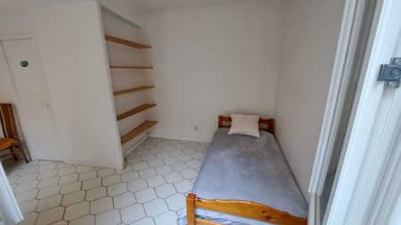 Location Appartement 1 pièce 18m² - Photo 2