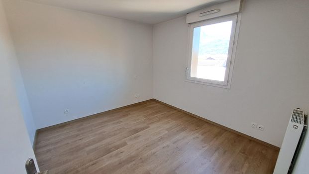Location Appartement 2 pièces 43m² GRENOBLE 38100 - Photo 1