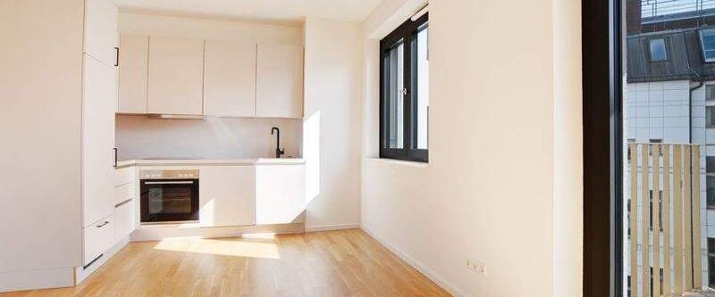 Clever geschnittene, helle 2 Zimmer Wohnung mit ca. 52m², EBK und Fußbodenheizung in Mitte! - Foto 1