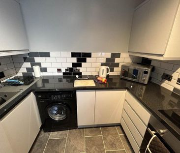 1 bedroom flat to rent - Photo 5