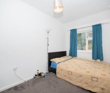 3 Bed Semi-Detached House, Bracton Drive, NG3 - Photo 3