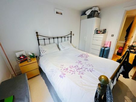 1 bedroom Flat To Let - Photo 5