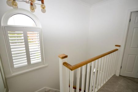 3 bedroom semi-detached house to rent - Photo 5