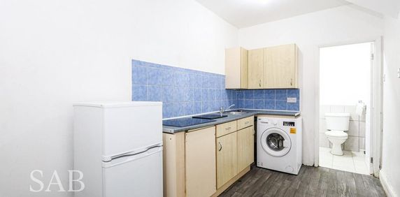 Studio to rent - Photo 2