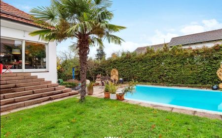 Exklusives, ruhig gelegenes Einfamilienhaus mit Pool zur Langzeitmiete - Photo 3