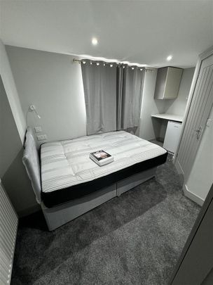 6 bedroom house share to rent - Photo 1