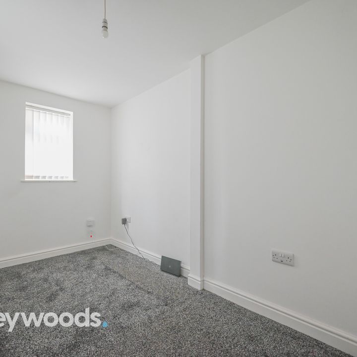 1 bed apartment to rent in Flat 5, Cheshire Cheese Apartments, Tunstall, Stoke-on-Trent ST6 - Photo 1