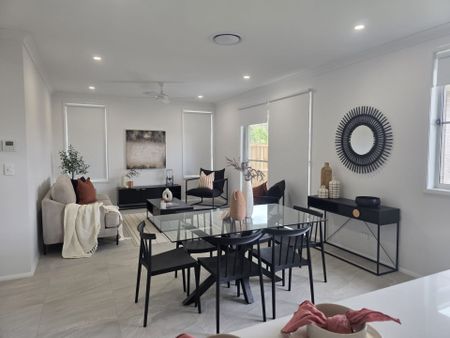 Modern 3-Bedroom Family Home!!! - Photo 2