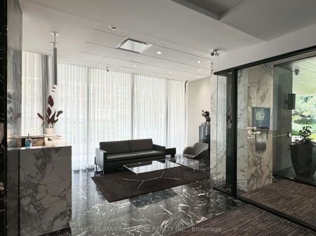 9 Deer Park Crescent #1706 - Photo 5