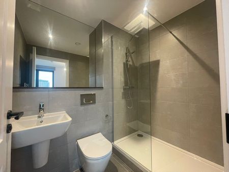 Whitehall Road, Leeds - Photo 5