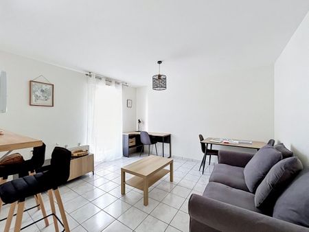 Location Appartement 2 pièces Meublé 37m² PETIT COURONNE 76650 - Photo 5