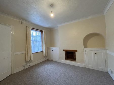 2 bedroom terraced house to rent - Photo 3