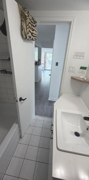1 CH - 1 SDB - Québec - $1,049 /mo - Photo 1