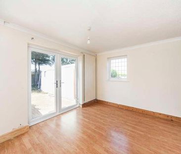 Goshawk Close, Luton, Bedfordshire, LU4 - Photo 1