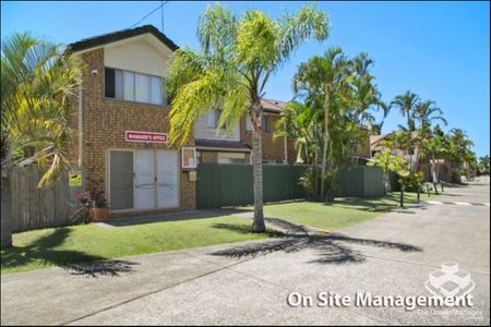 Fully Furnished Townhouse Close to Harbour Town - Photo 3