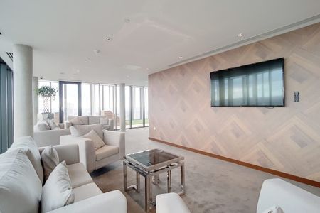 Stratosphere Tower, Stratford E15 - Photo 2