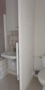 Location Appartement 2 pièces 35m² LA FERTE MACE 61600 - Photo 4