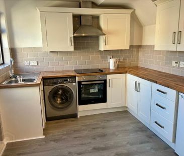 24 Railway Street, Comber, BT23 5HQ - Photo 5