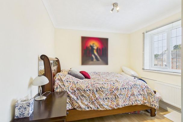 5 bedroom detached house to rent - Photo 1