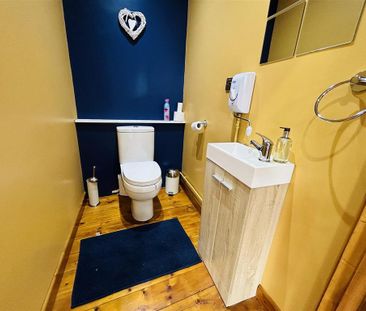 3 bedroom semi-detached house to rent - Photo 1
