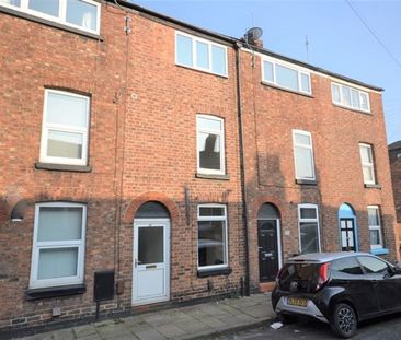 3 Bedroom Terraced To Let - Photo 2