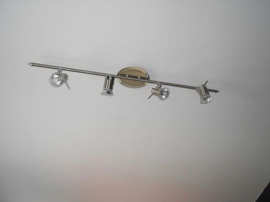 Appartement te huur - Photo 1