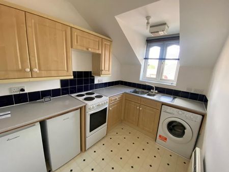 1 bedroom flat to rent - Photo 2