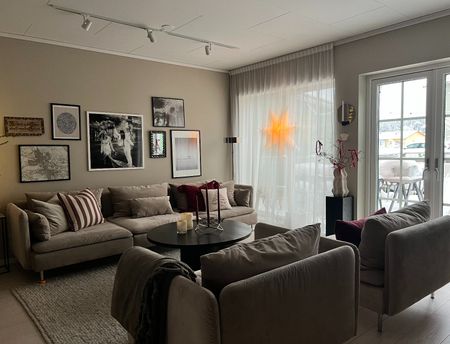 Radhus i Steninge Slottsby - Foto 2