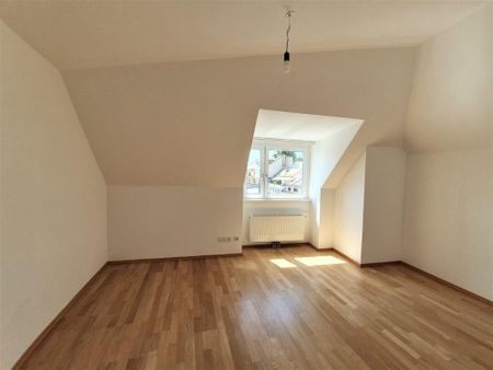 ERSTBEZUG nach Sanierung: 4-Zimmer DG-Terrassenwohnung - Grenze 9.Bezirk - U6 Nähe!! - Foto 3