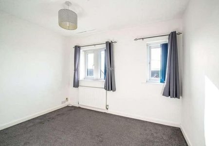 The Oval, Bingley, West Yorkshire, BD16 - Photo 3