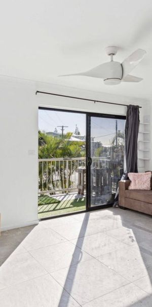 Alexandra Headland - Photo 1