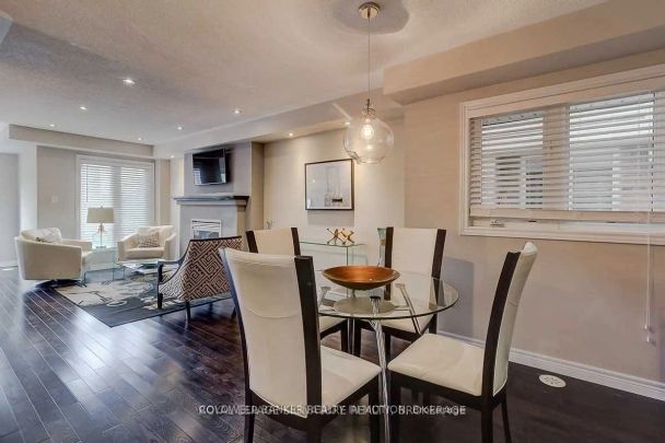 Condo Townhouse For Lease | W9256185 - Photo 1