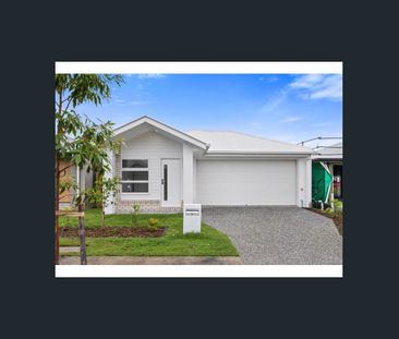 Welcome to this stylish new build 4 bed 2 bath 2 Car for rent now! - Photo 5