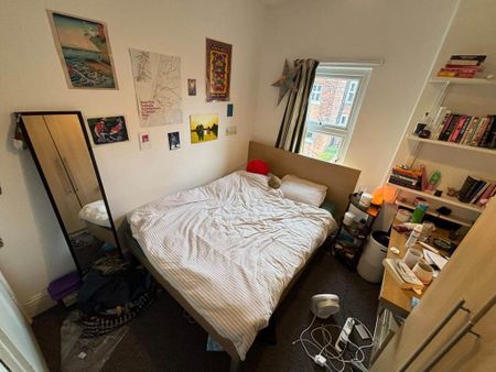 4 bedroom terraced house to rent - Photo 4