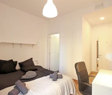 Carrer d'Alí bei, Barcelona, Catalonia 08013 - Photo 5