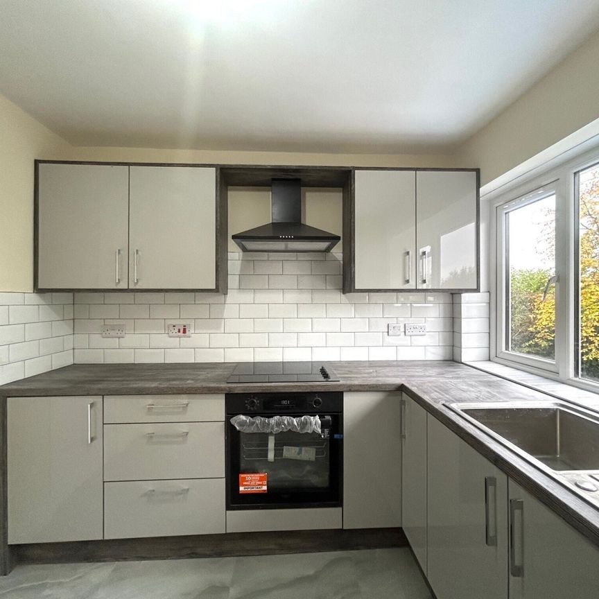 BicktonClose, BIRMINGHAM - Photo 1