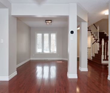 For Lease - 42 Montserrand Street, Barrie, Ontario - Photo 2