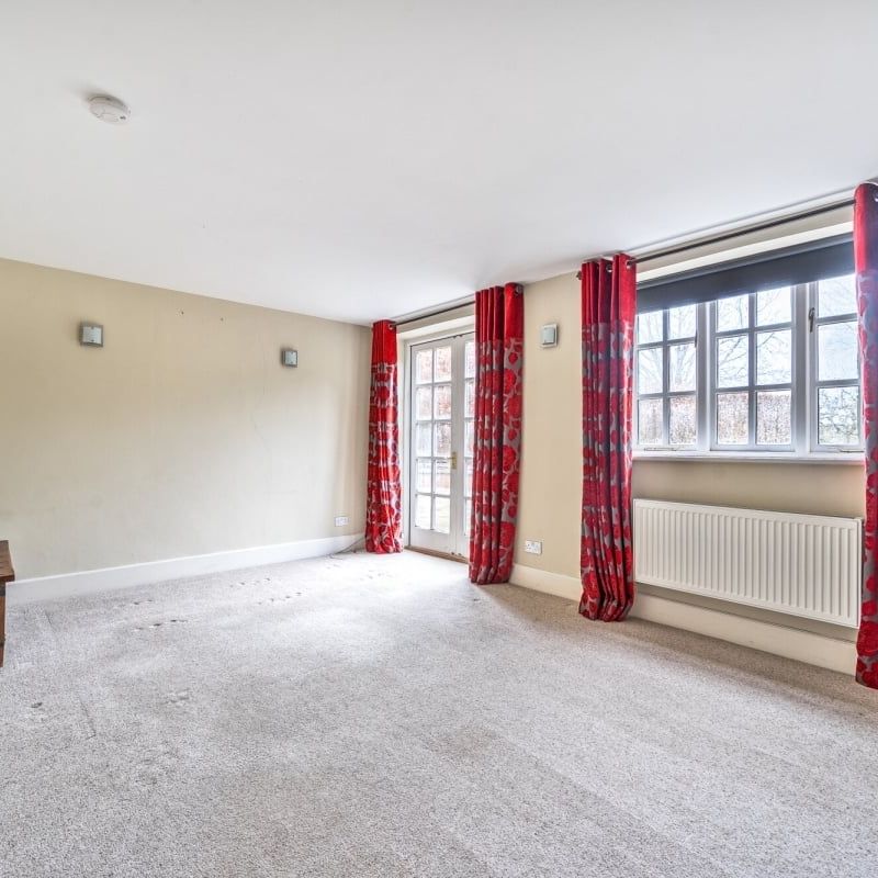 4 bedroom detached house to rent - Photo 1