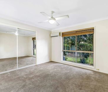 Fantastic location - Walk to John Paul College - Photo 4