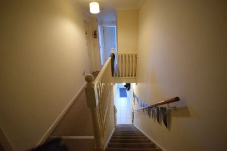 To Rent Wycliffe Road, Winton, Bournemouth, BH9 £2,900 pcm Tenancy Info - Photo 3