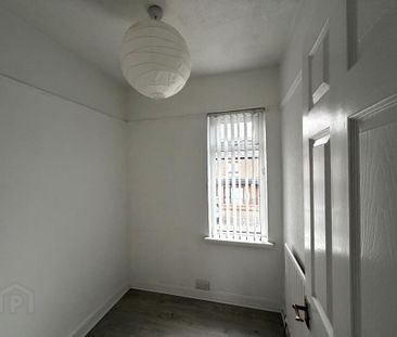 16 Sefton Drive, Belfast, BT4 1PL - Photo 6