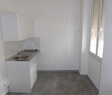 Appartement 1 pièces 18m2 MARSEILLE 6EME 447 euros - Photo 3